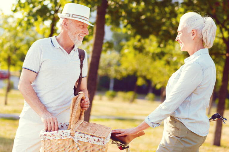 Summer Activities for Seniors in a Scottsdale Assisted Living Community