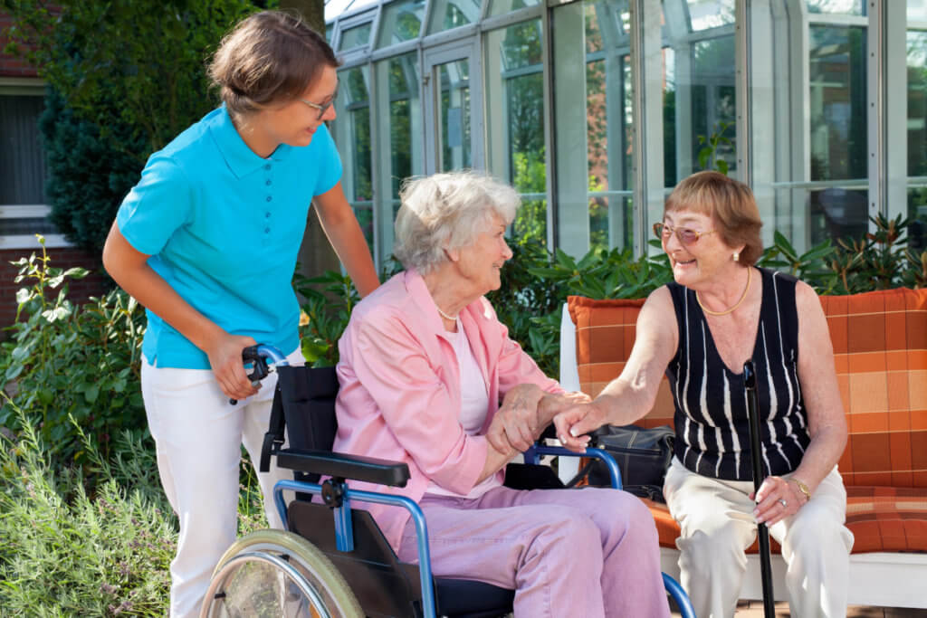 How Assisted Living Helps Seniors Rebuild Their Social Lives - MD ...