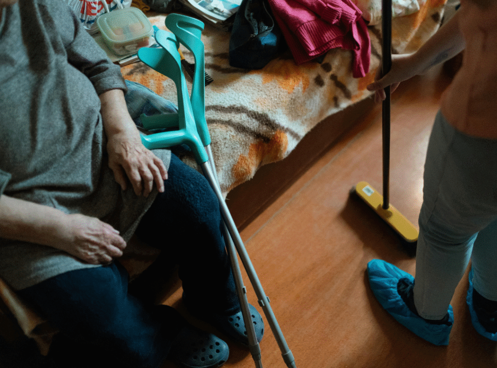 what does assisted living provide